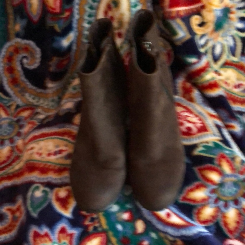 Ecco Brown Suede Booties Double Zipper Ankle Boots Gently Worn Size 48